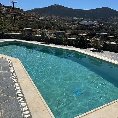 Vakantiehuis Plakoto House Exámbela